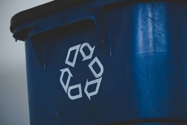 Toutes les bonnes raisons d'acheter des poubelles de tri pour son entreprise